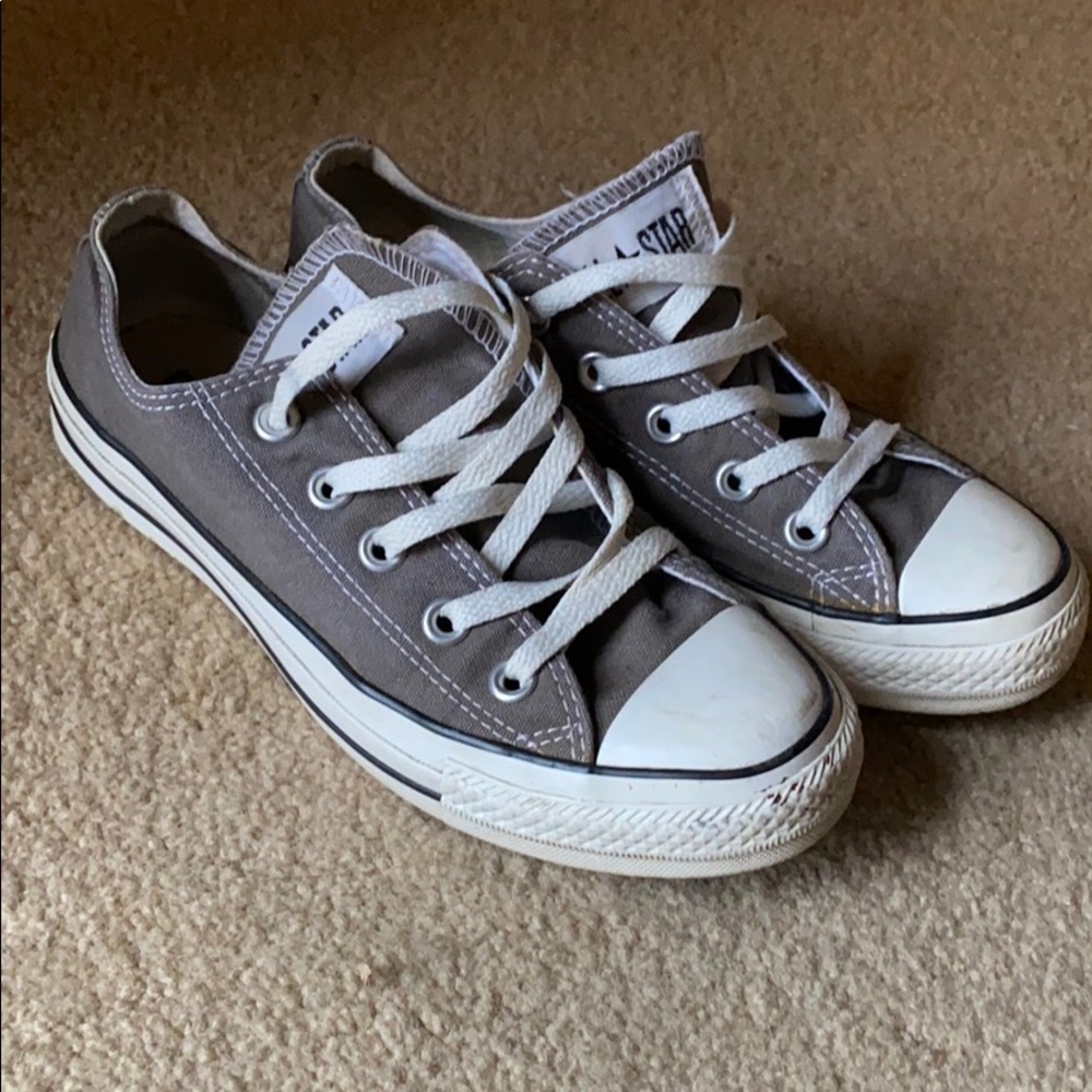 Grey converse